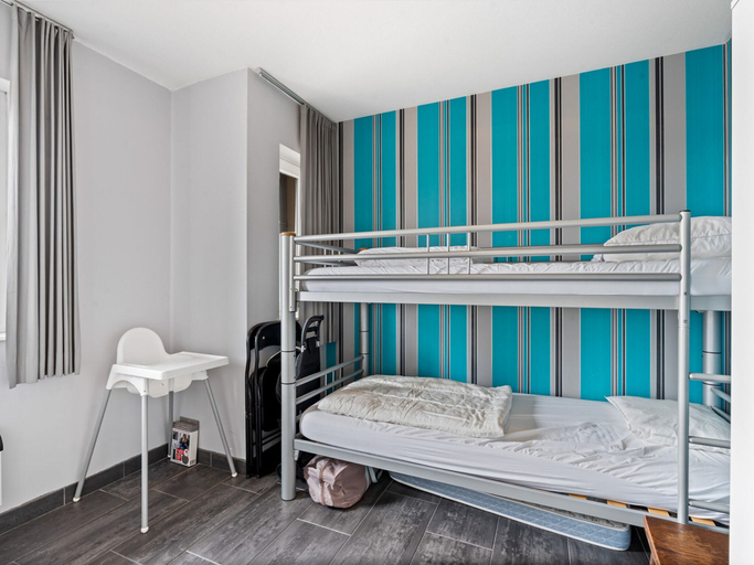 Bedroom 3, Sunny Apartment With Sea-views, West-Vlaanderen