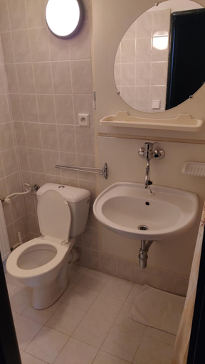 Bathroom 3, Hotel Apollo, Vsetín