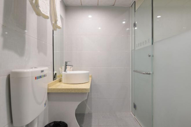 Bathroom 4, Tiancheng Jiudian, Deyang