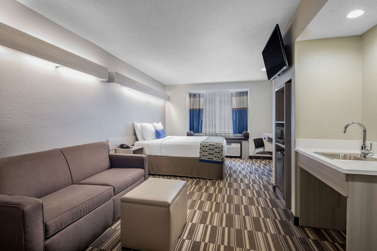 Bedroom 3, Microtel Inn & Suites By wyndham Atlanta/Buckhead, DeKalb