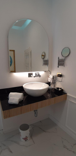 Others 3, B&B Diamond, Reggio Di Calabria