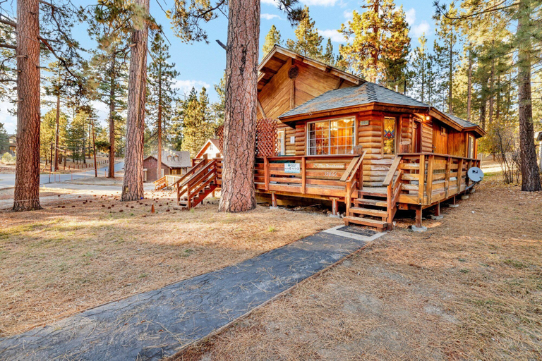 Exterior & Views, Forest Treehouse # 1473, San Bernardino