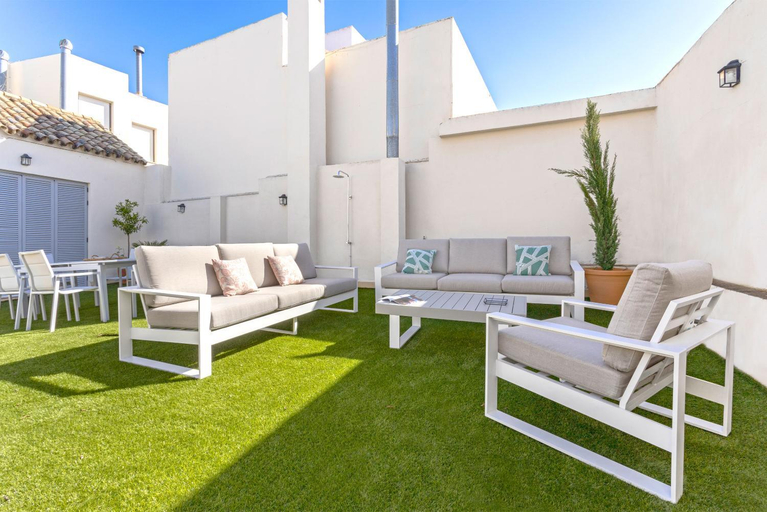 Others 4, Genteel Home Abades, Sevilla