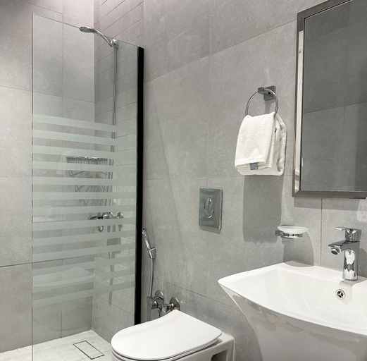 Bathroom 3, Kease Ar Rabi D-4 Royal Design AX52, Riyadh