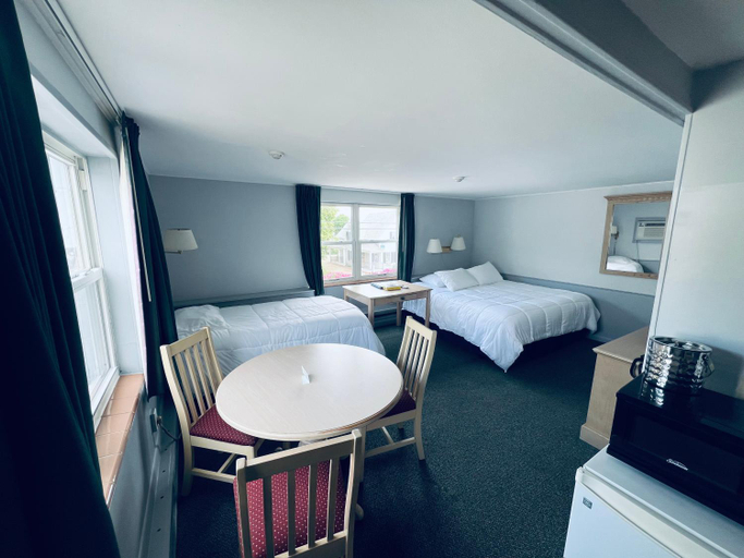 Bedroom, Harbor Landing Resort, Dukes
