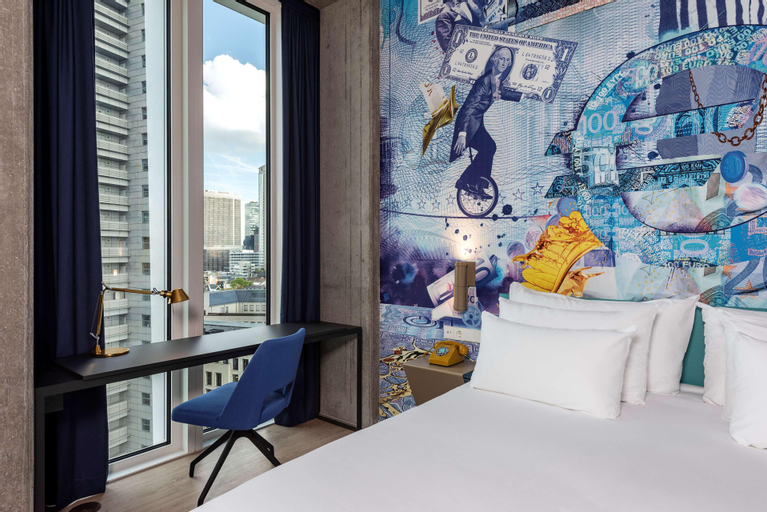 Bedroom 12