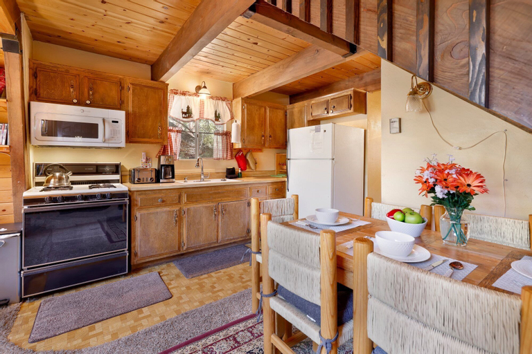 Dining Room 7
