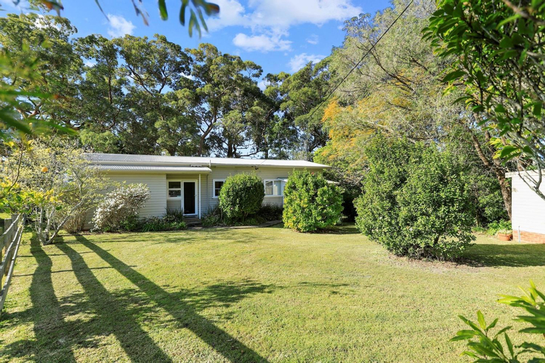 Elizabeth Cottage, Jervis Bay, Shoalhaven - Pt B