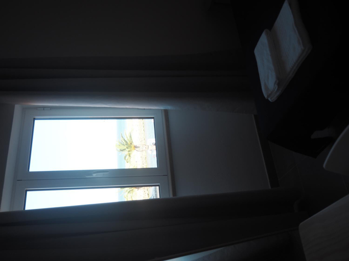 Others 5, Casa AUGUSTA, Lagos