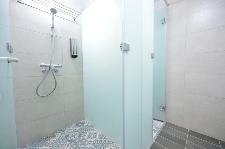 Bathroom, Sky Square Business Travel, Penghu