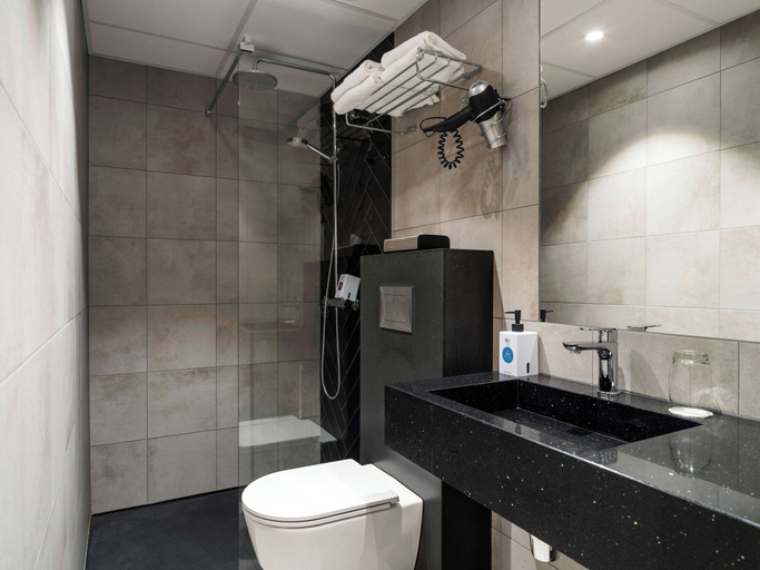 Bathroom 4, Quality Hotel Grand Royal, Narvik