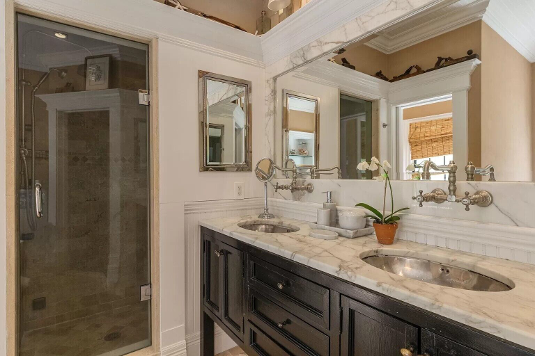 Bathroom 3, Villa Edwards Hole, Suffolk