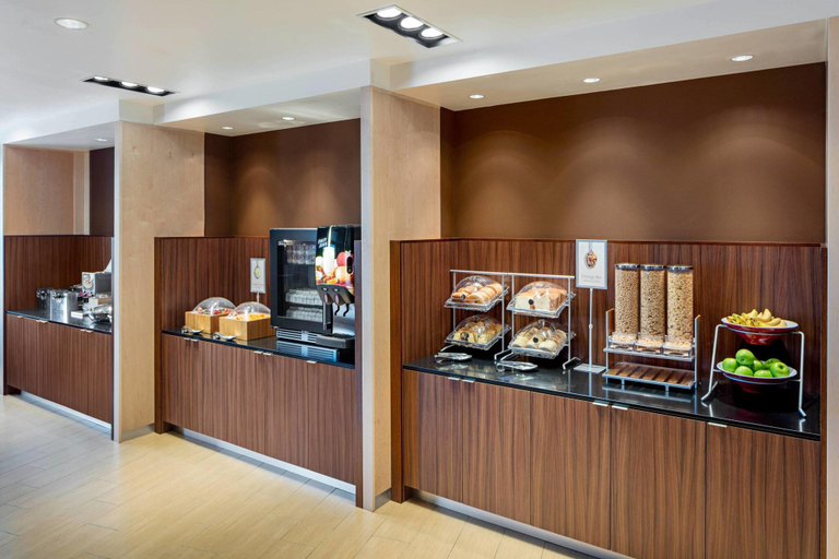 Food & Drinks 5, Fairfield Inn & Suites by Marriott North Bergen, North Bergen