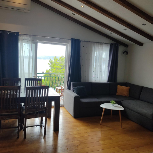 Others 2, Apartmani Mira Brela, Brela