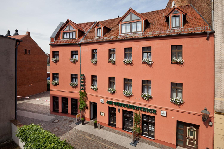 Exterior & Views 2, Hotel-Pension Am Schwanenteich, Wittenberg