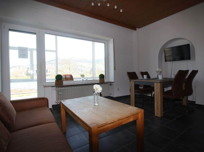 Dining 4, Appealing Apartment in Alf, Cochem-Zell