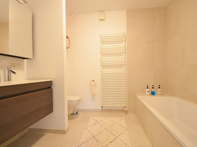 Bathroom 4, Cosy Apartment in Oostduinkerke, West-Vlaanderen