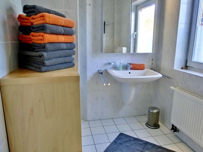 Bathroom, Christel Modern Retreat, Wittmund