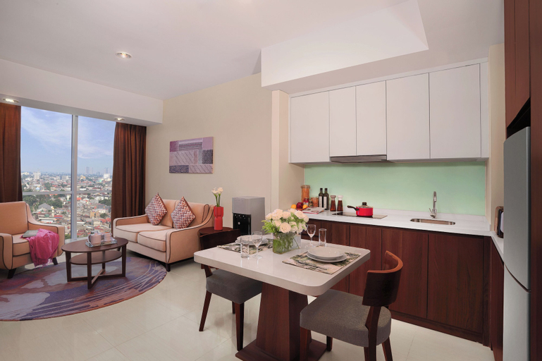 Dining Room 8