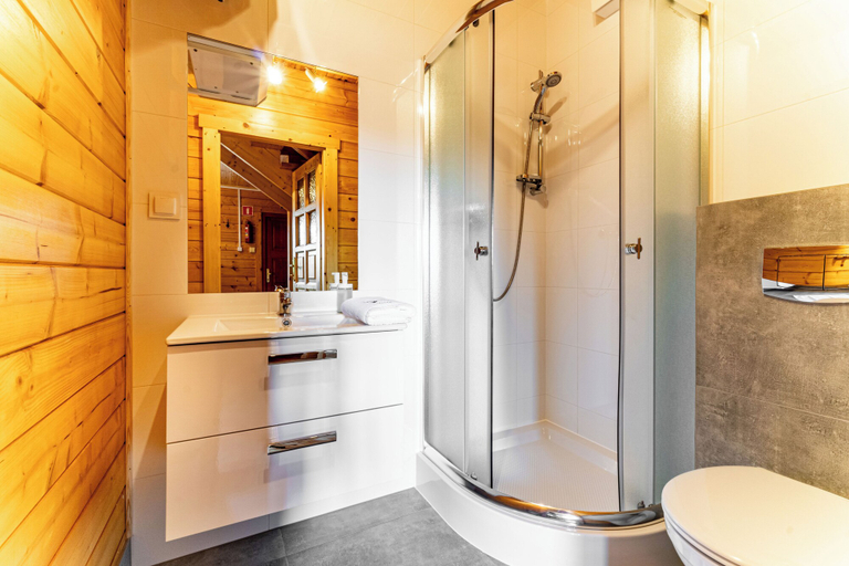 Bathroom 3, Domki Agat, Koszalin