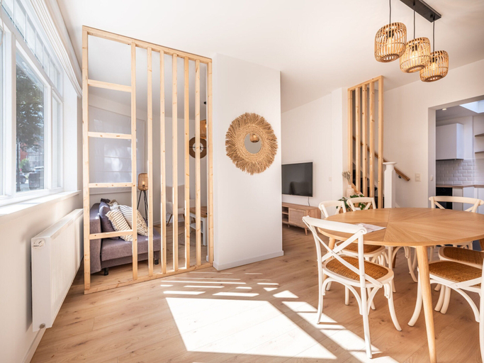 Others 4, Garden Villa Steps From Beaches, West-Vlaanderen
