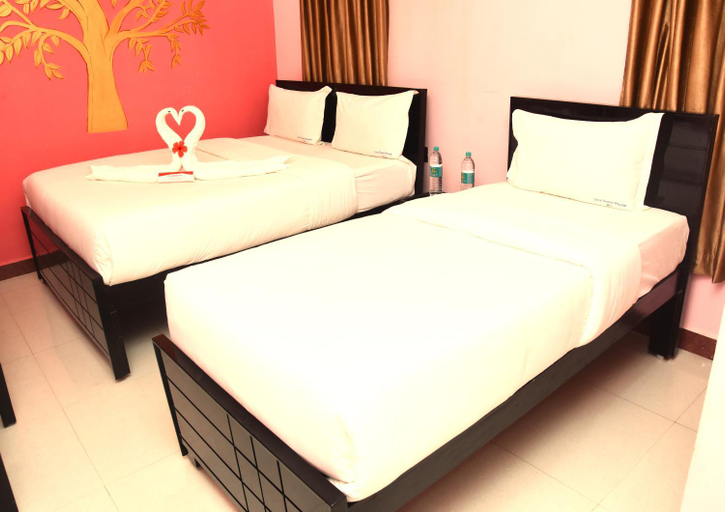 Bedroom 1, Temple stay - Uma Residency and Guest House, Nagappattinam
