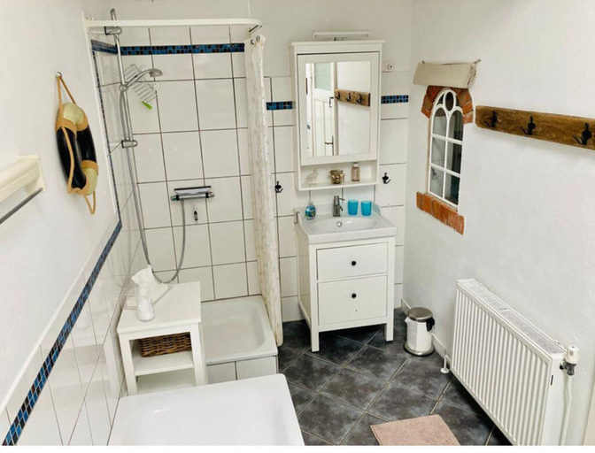 Bathroom 5, Holiday Apartment Nordnest, Aurich