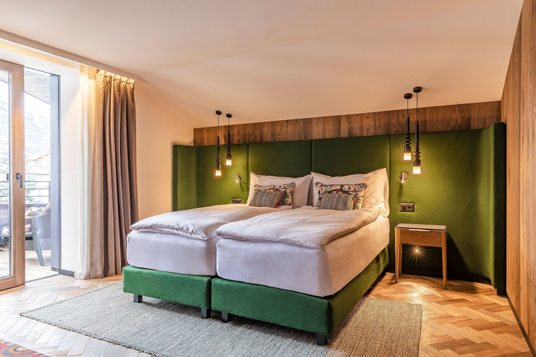 Bedroom 5, Hotel ZERMAMA Zermatt, Visp