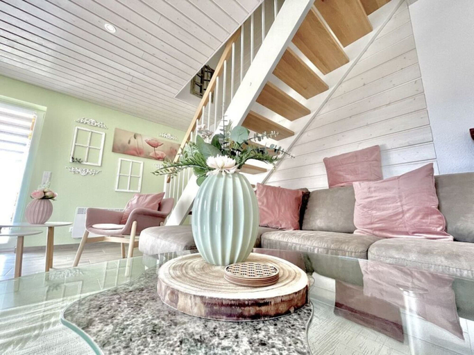 Living area 4, Meadow Piece of Modern Retreat, Harz