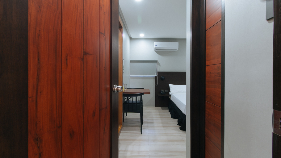 Bedroom 13