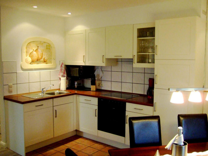 Private kitchen, No. 3 - Krautsand Comfortable Vacation Home, Stade
