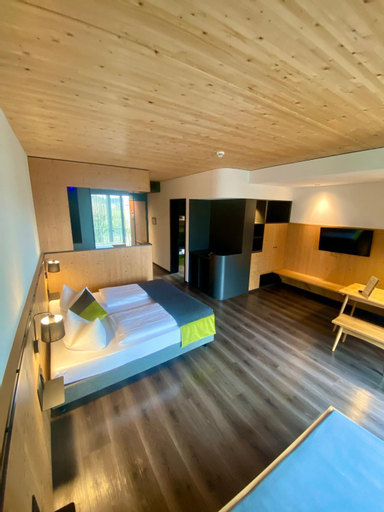 Bedroom 13