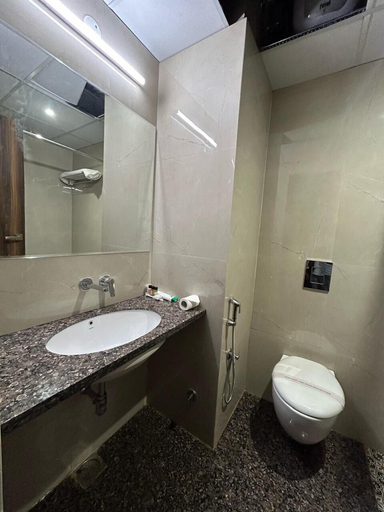 Bathroom 3, Shiv Kedar Hotel, Rudraprayag