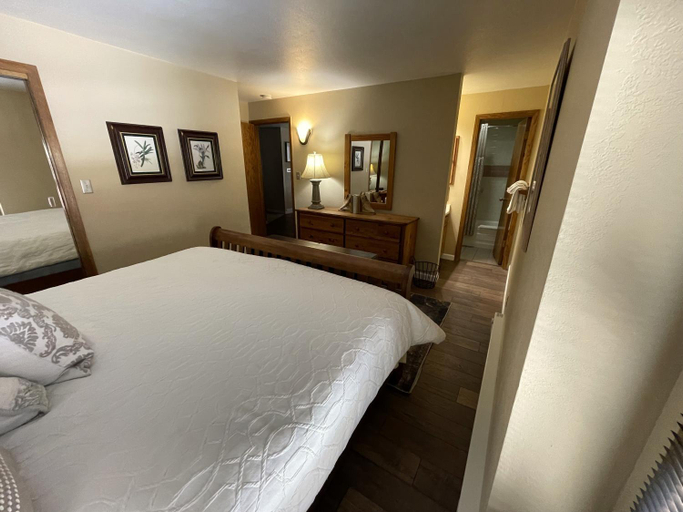 Bedroom 3, Crested Butte Mountain Resort Properties by Vail, Gunnison
