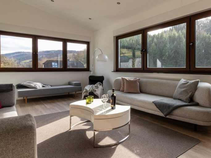 Living room 3, Modernes Split-level Haus Nahe am Hennesee, Hochsauerlandkreis