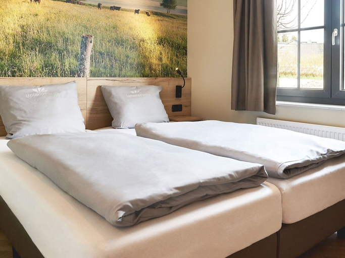Bedroom 2, Villa in Winterberg With Sauna & Near Ski Area, Hochsauerlandkreis