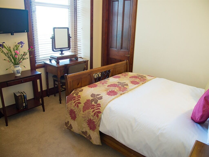 Bedroom 2, Tali Ayer, Highland