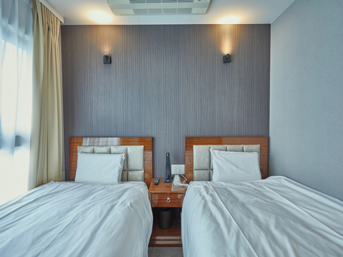 Bedroom 14
