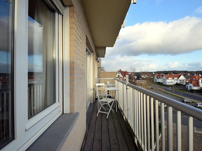 Others 4, Chic Sea-view Apartment, West-Vlaanderen