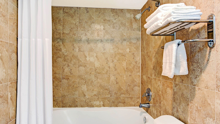 Bathroom 4, Home 1 Suites Extended Stay - Kissimmee, Osceola
