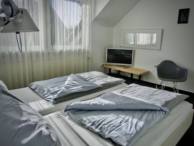 Bedroom 2, Christel Modern Retreat, Wittmund