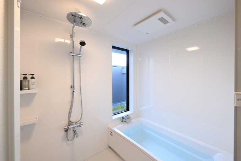 Bathroom 4, Hotel Kyotology, Kyoto
