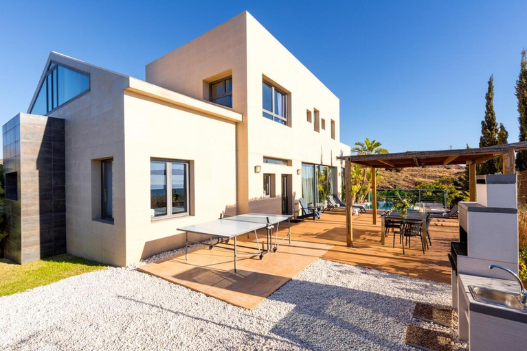 2, Luxury Villa with swimming pool and amazing views, Málaga
