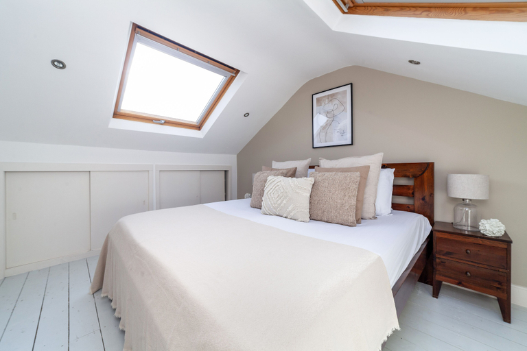 Bedroom 3, The Westbourne Park Collection, London