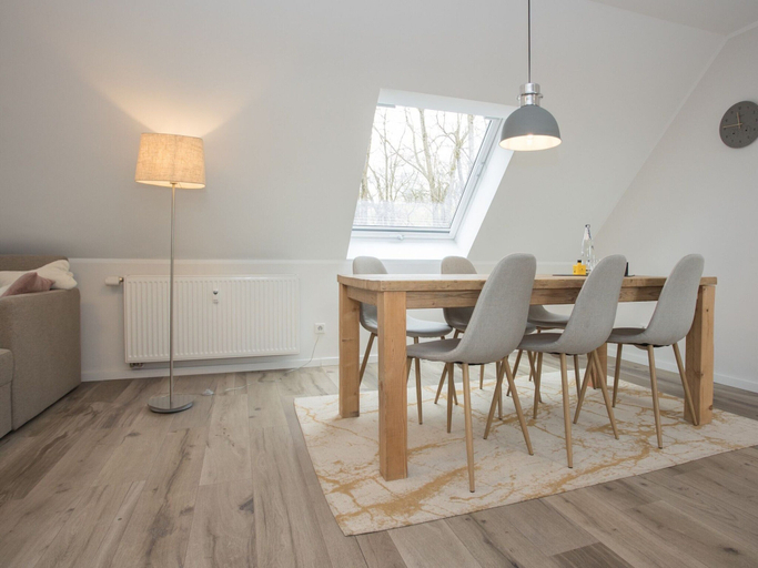 Dining 5, Helle und Moderne Wohnung in Neuastenberg, Hochsauerlandkreis