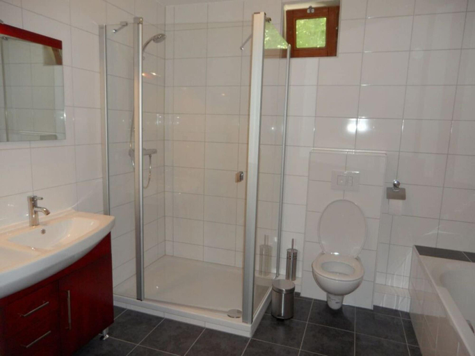 Bathroom 3, Holiday Home Haus am Anger, Hochsauerlandkreis