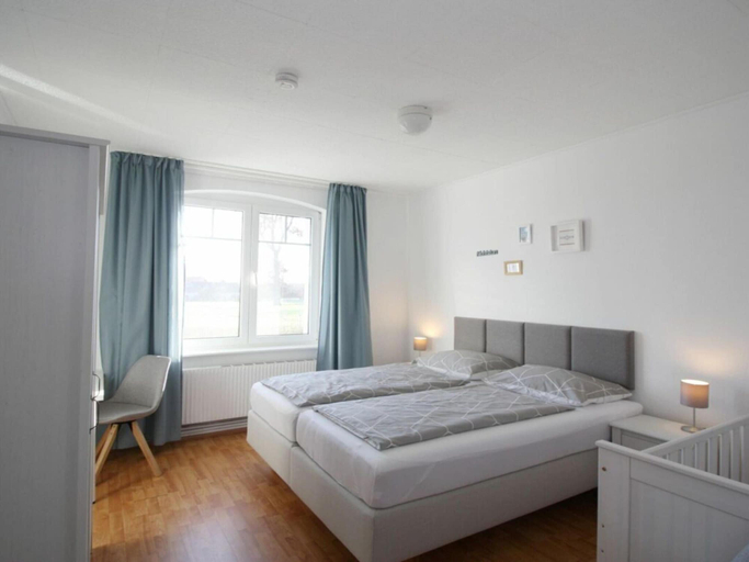 Bedroom 3, Holiday Apartment Watjewegs Deel, Cuxhaven