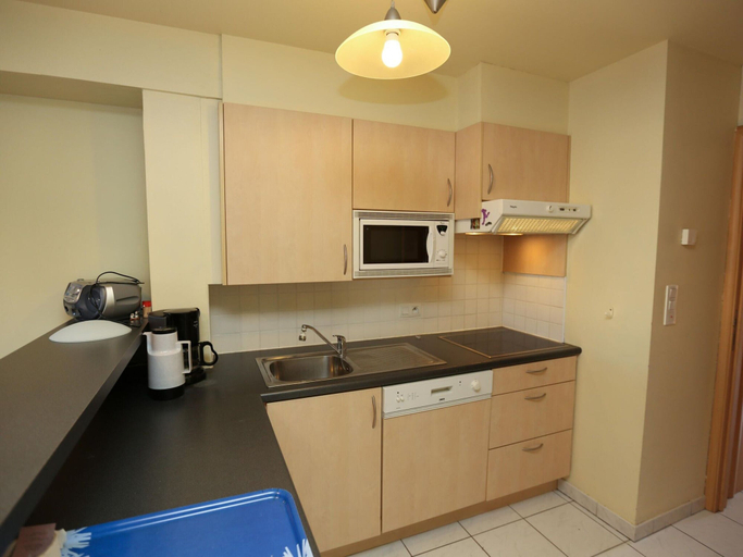 Private kitchen 5, Stylish Stay by the Seafront, West-Vlaanderen