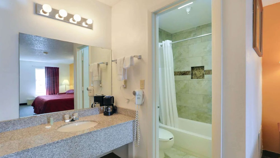 Bathroom 5, M STAR BRADENTON, Manatee