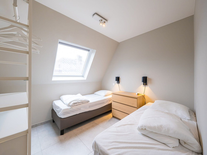 Room 5, Modern Apartment With Spacious Terrace, West-Vlaanderen